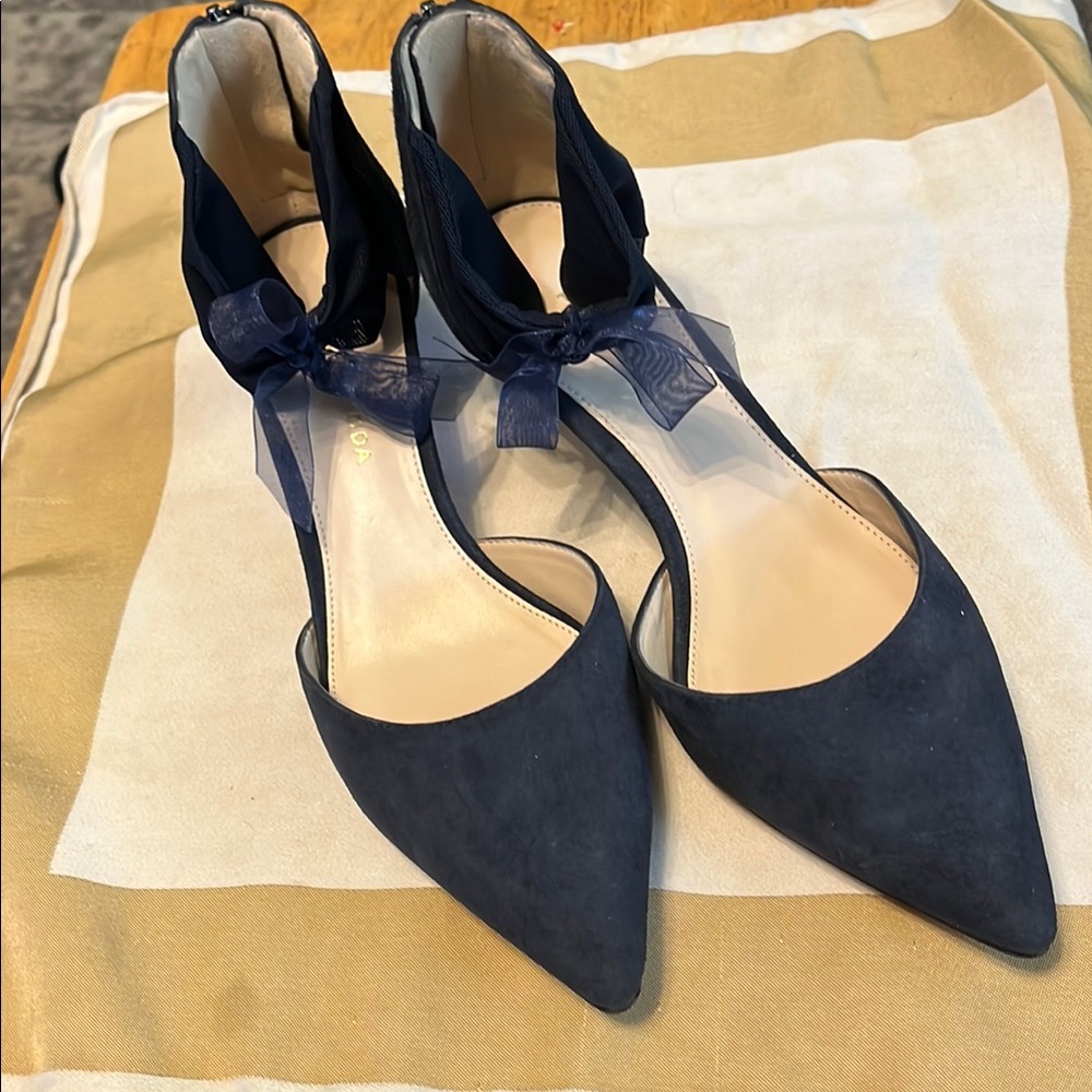 Pelle Moda Elegant Navy Women's Shoes